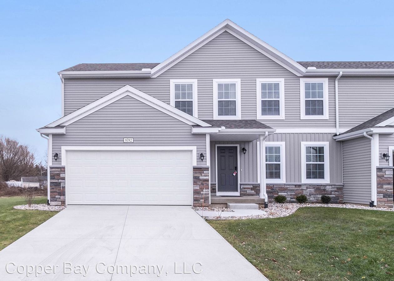 112 Mackenzie St White Pigeon, MI House for Rent