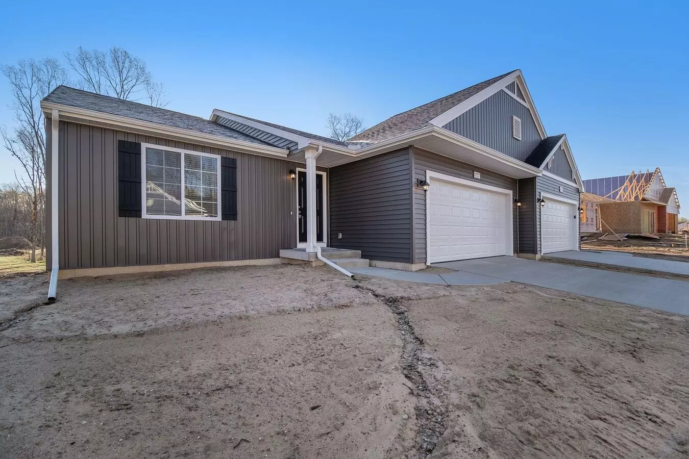 15919 Cedar Dr House for rent in Grand Haven, MI