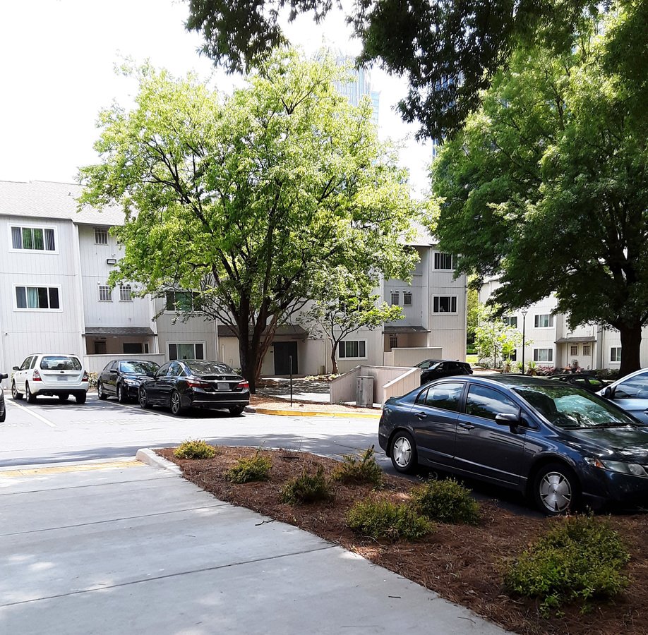Poplar Grove Apartments 421 N Poplar St Charlotte,