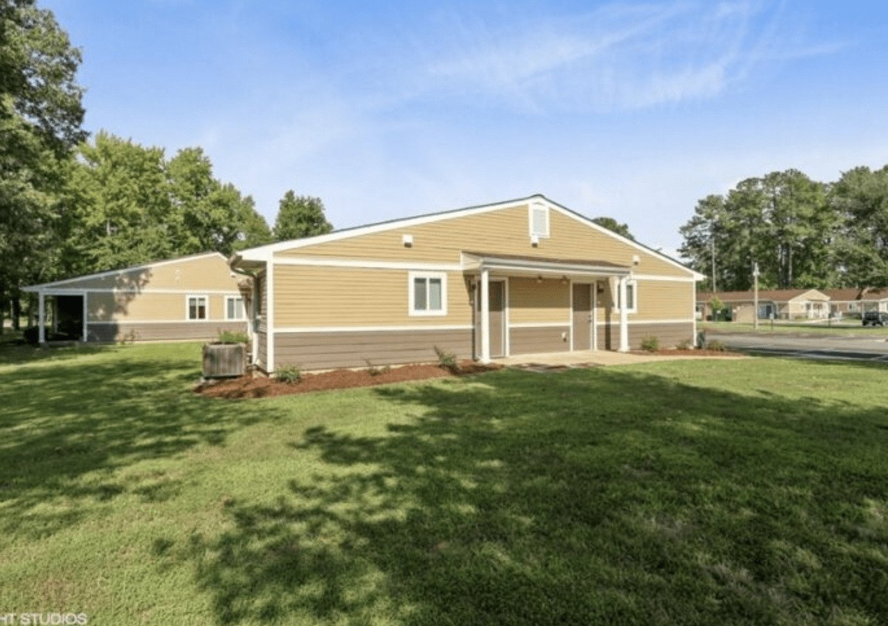 Riverwood Apartments 368 Riverwood Dr Colonial Beach, VA