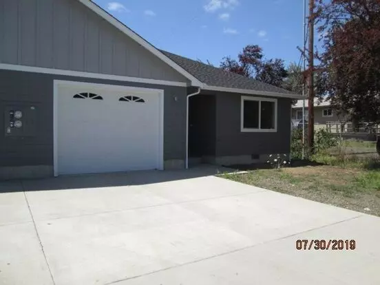 Dx-0000 | 3020 & 3030 Ne Johnson Apartment for rent in Roseburg, OR Dx-0000 | 3020 & 3030 Ne Johnson Apartment for rent in Roseburg, OR