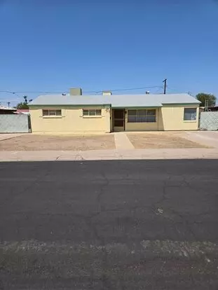 Single Story 3 Bedroom, 2 Bath In Phoenix Apartment for rent in Phoenix, AZ