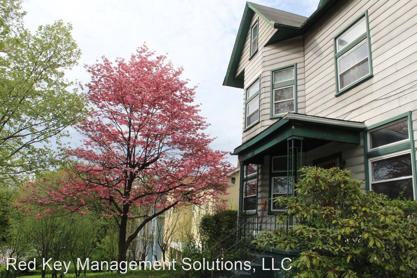 803 Ohio River Blvd Pittsburgh, PA Apartment for Rent