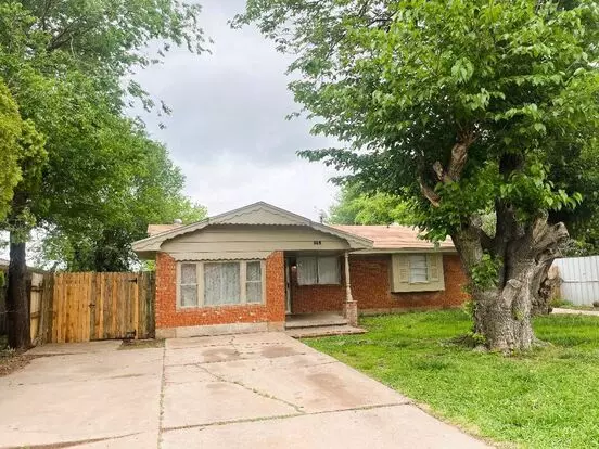 2608 Queensbuyr Apartment for rent in Moore, OK