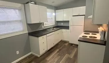 2 of 11 3 Bed Home w/ 1 1/2 Baths &  Finished Basement House for rent in Topeka, KS