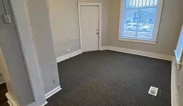 3 of 7 Duplex at 425 SW Taylor St Apartment for rent in Topeka, KS