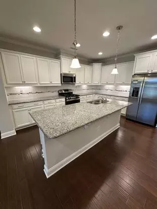 3 Bedroom 2.5 Bathroom Townhome! Apartment for rent in Cary, NC