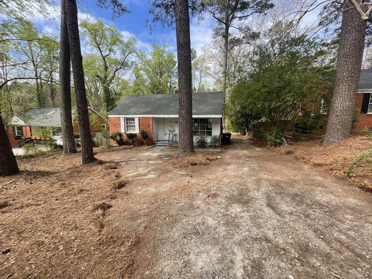 2 Bd 1 Ba Ranch Apartments - 322 Angier Ave Raleigh, NC