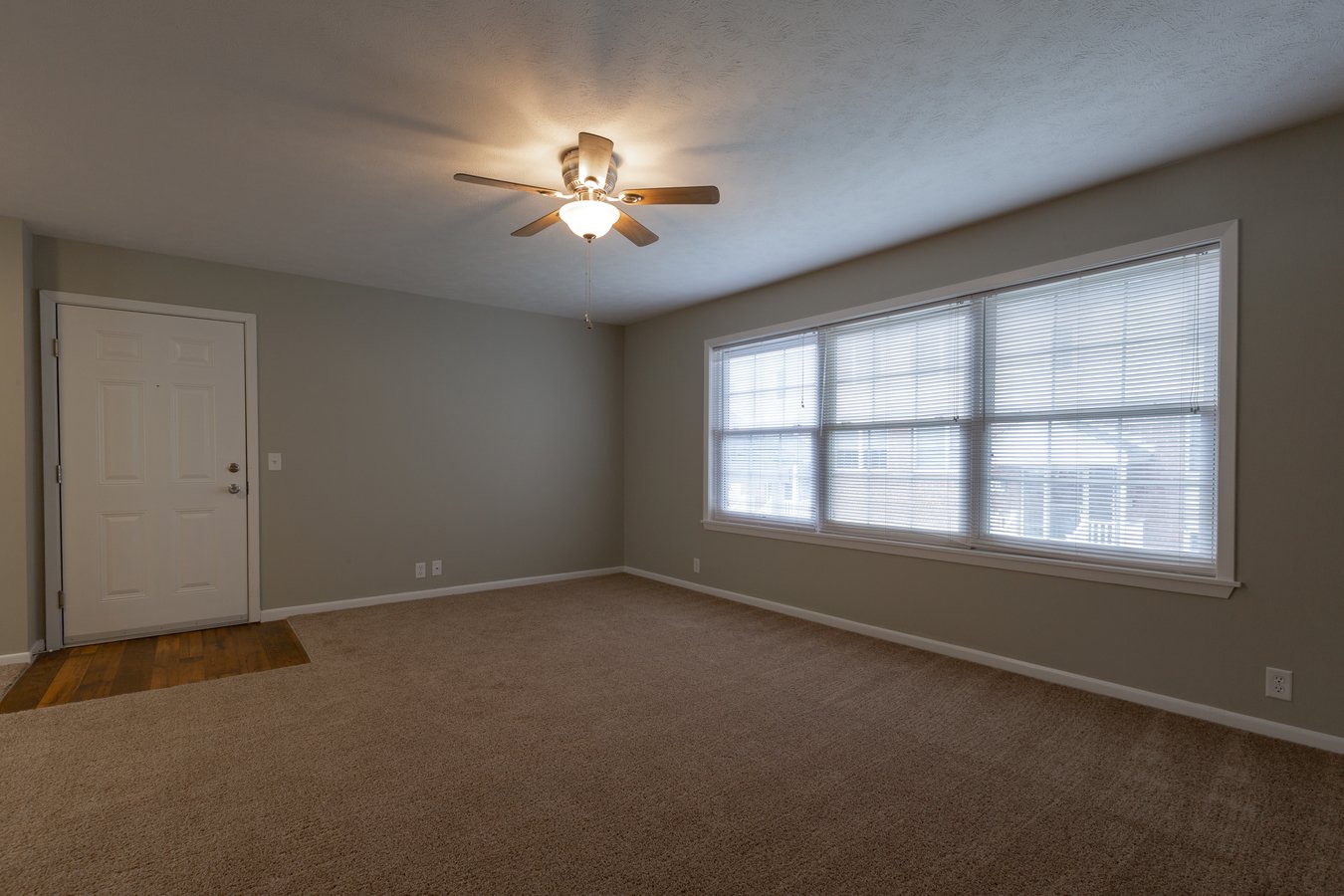 2 Bedrooms 1 Bathroom Apartment for rent at Pacific Gardens Apartments in Omaha, NE