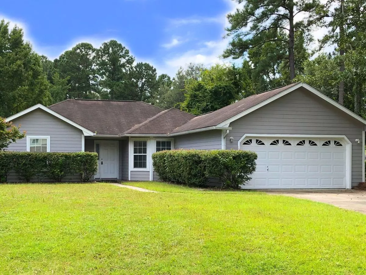 3/2 With 2 Car Garage!! House for rent in Kingsland, GA