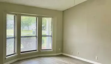 5 of 22 3/2 , Fenced In Yard , Minutes From Base! House for rent in St Marys, GA