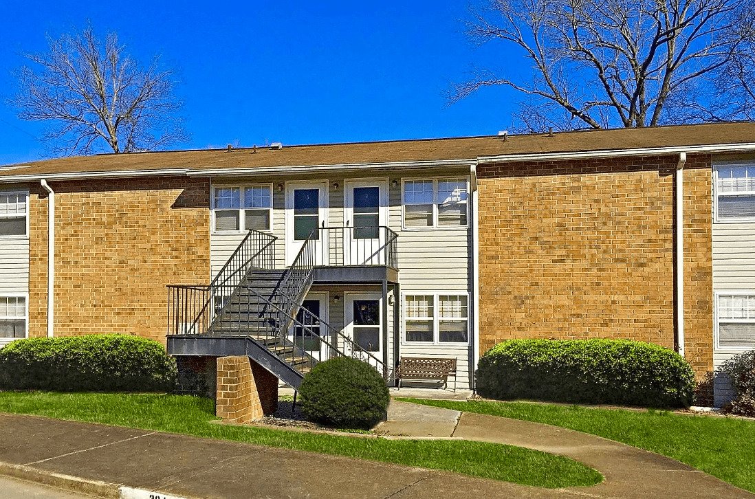 Town Creek Apartments 300 Cooper St Lafayette, GA