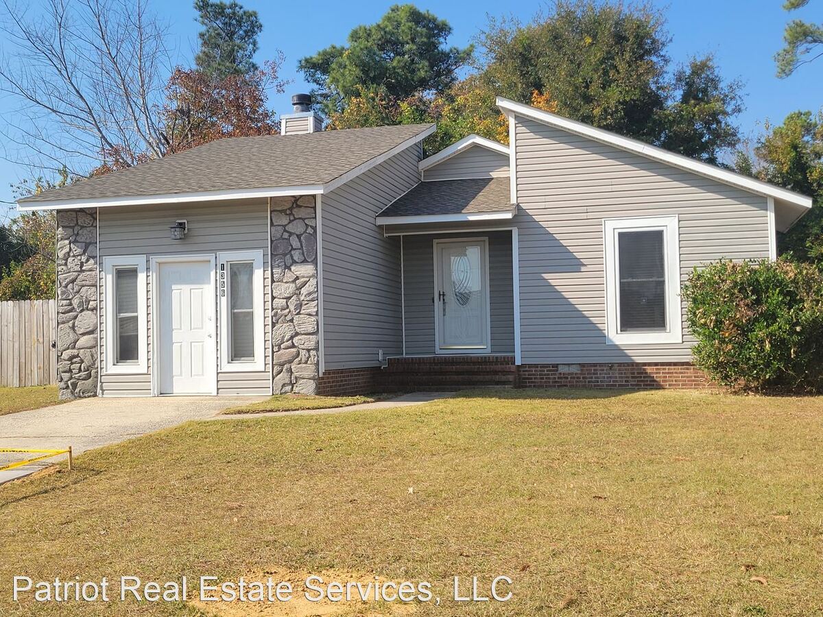 1356 Fraser Dr Fayetteville, NC House for Rent Rentable