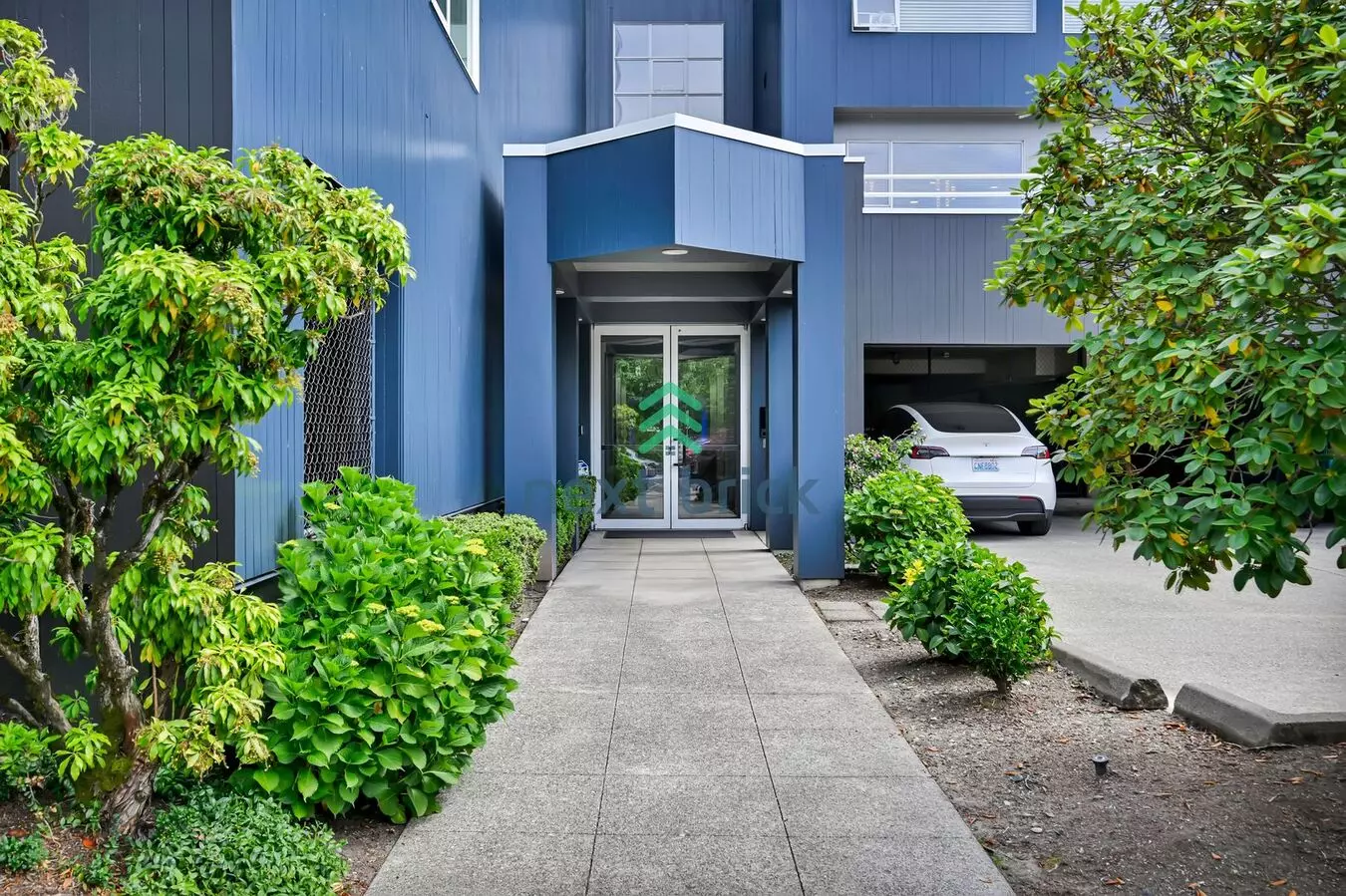 2 Beds And 2 Baths Kirkland Dt Condo Is Available For Rent! House for rent in Kirkland, WA