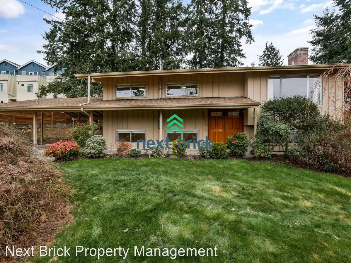15458 4th Ave NE House for rent in Shoreline, WA