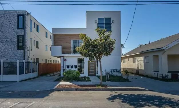 Jefferson Blvd Apartment for rent in Los Angeles, CA Jefferson Blvd Apartment for rent in Los Angeles, CA