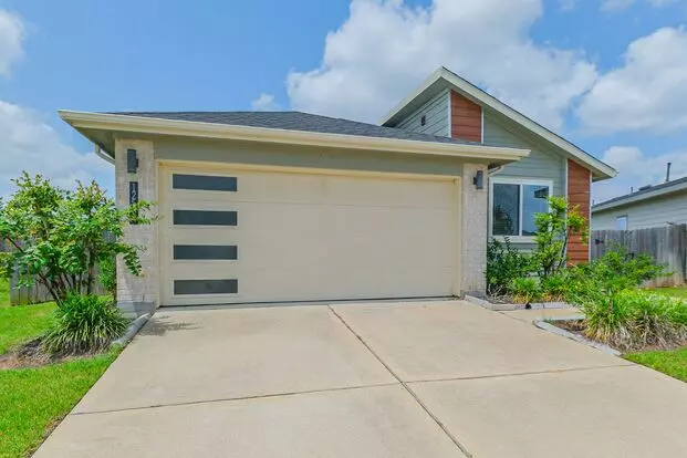 Beautiful 1 Story By Med Center Apartment for rent in Houston, TX