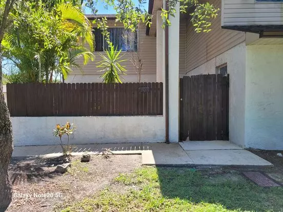 For Rent!!! Beautiful And Recently Update 2 Bedroom 1.5 Townhome... Apartment for rent in Orlando, FL For Rent!!! Beautiful And Recently Update 2 Bedroom 1.5 Townhome... Apartment for rent in Orlando, FL