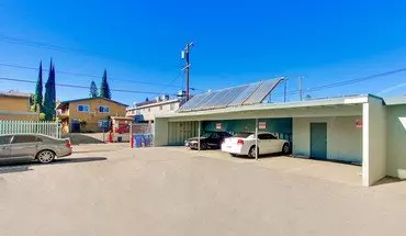 5 of 5 Variel Apartments Apartment for rent in Canoga Park, CA