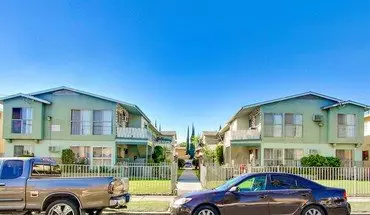 3 of 5 Variel Apartments Apartment for rent in Canoga Park, CA