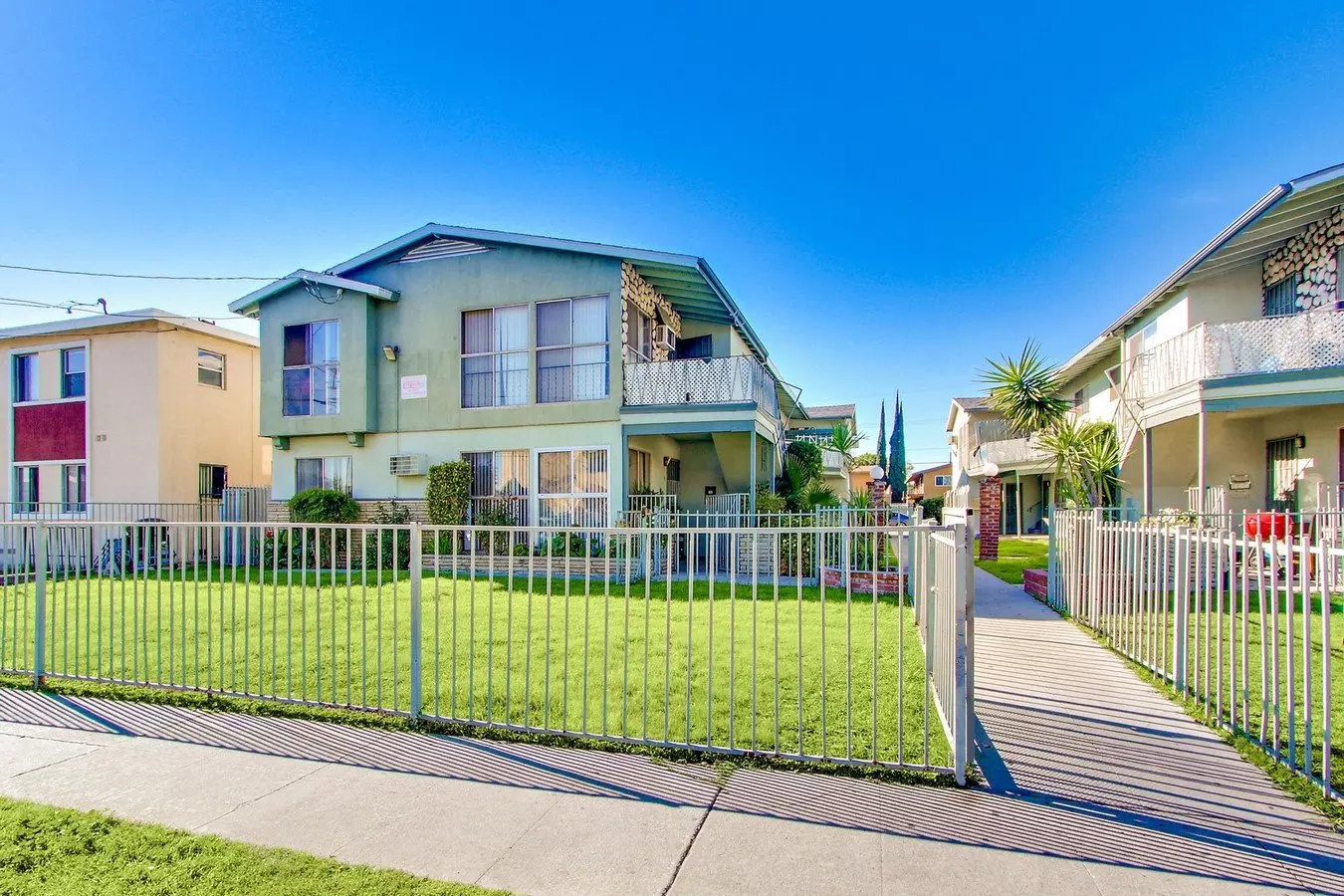 Variel Apartments Apartment for rent in Canoga Park, CA