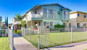 2 of 5 Variel Apartments Apartment for rent in Canoga Park, CA