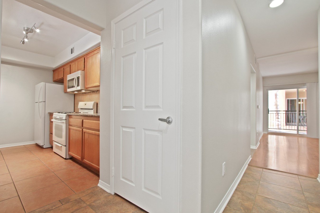 821 Wilcox Apartments Los Angeles, CA