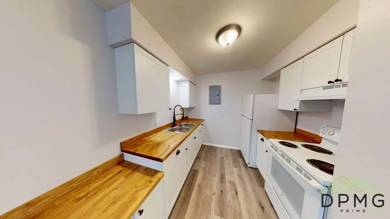 605 S Bridge Apartment for rent in Dewitt, MI