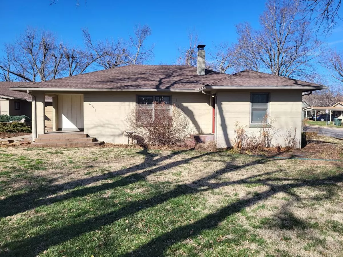 Gorgeous 2 Bedroom 1 Bathroom House With Zen Garden House for rent in Edmond, OK