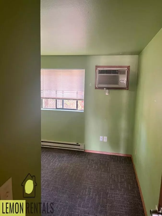 1203 Swan Apartment for rent in Yakima, WA
