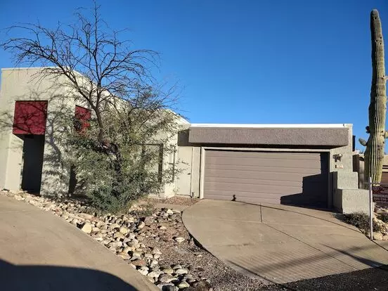 5556 N Carnelian Dr Apartment for rent in Tucson, AZ