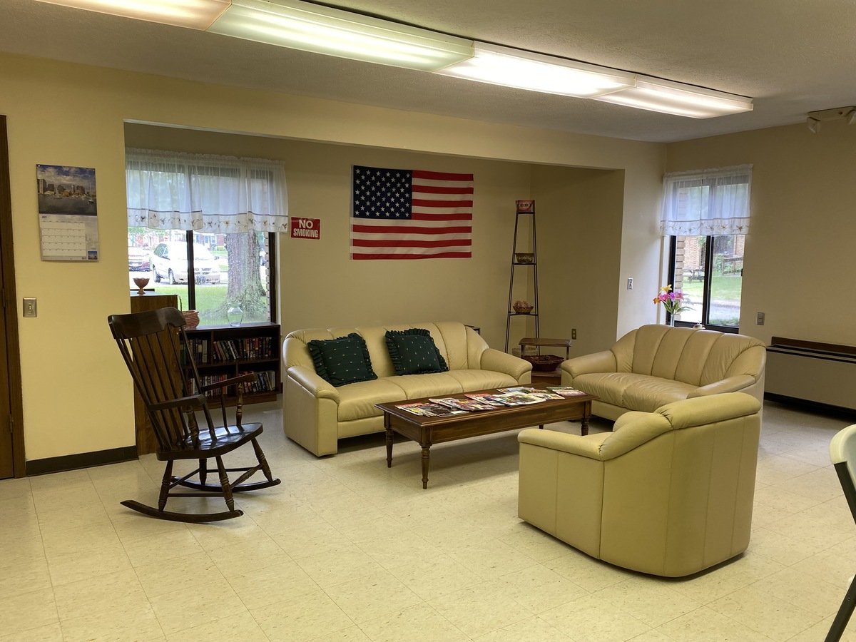 Smiley Garden Apartments 69 E Smiley Avenue Shelby, OH