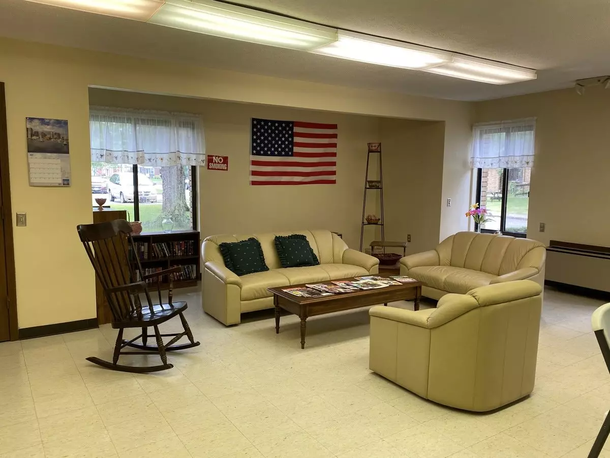 Smiley Garden Apartment for rent in Shelby, OH