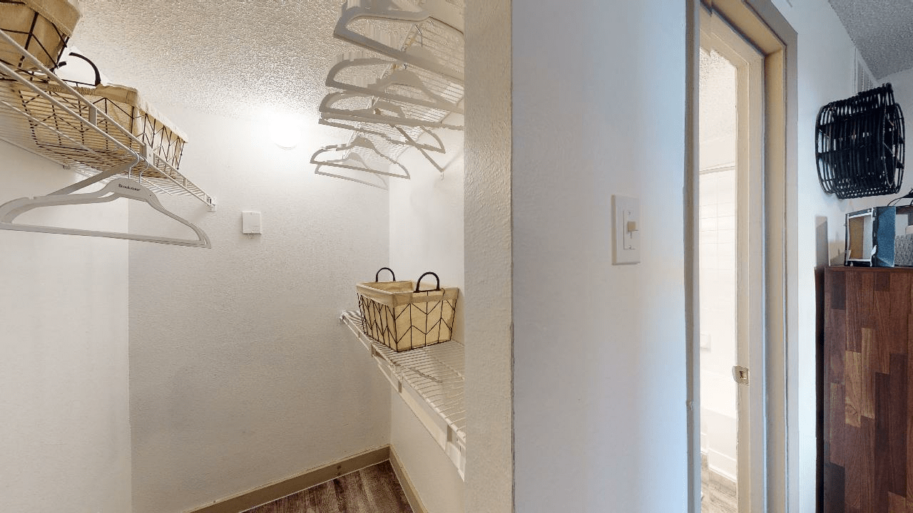 The Emerson Apartments Dallas, TX