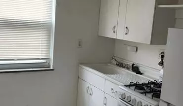 4 of 21 1910 Mears Ave Apartment for rent in Cincinnati, OH
