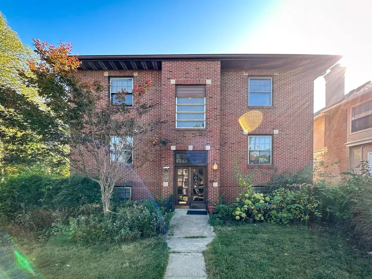 5819 E Washington St Unit 4 Apartment for rent in Indianapolis, IN