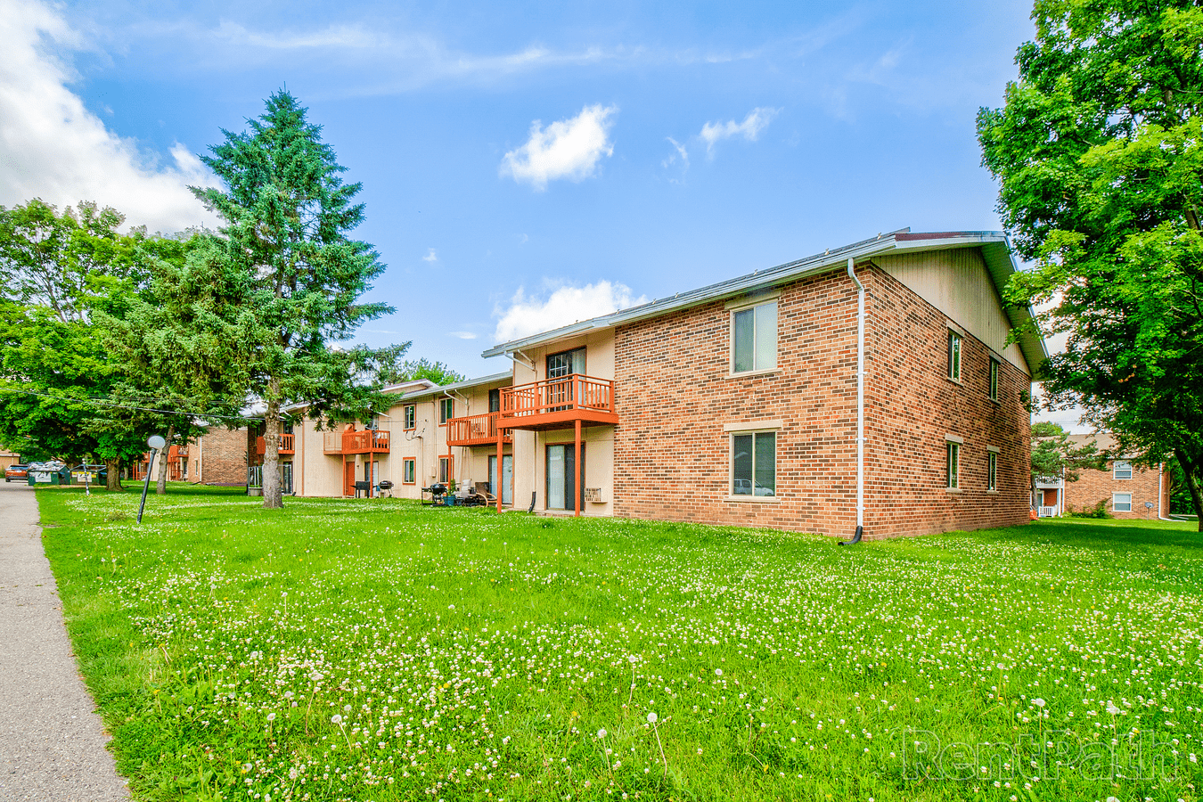 Greenway 32 Apartments 1901 Greenway Cross Fitchburg, WI
