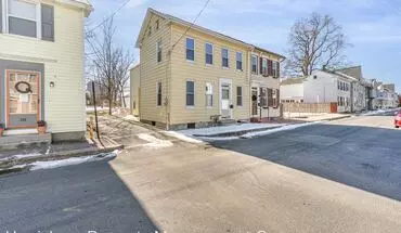 3 of 32 140 E Locust St House for rent in Mechanicsburg, PA