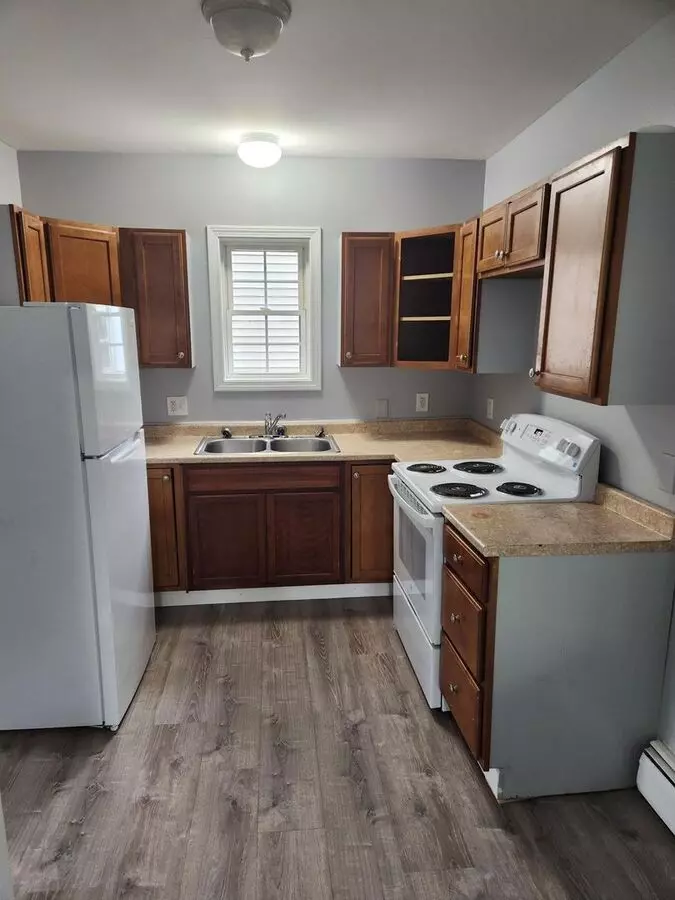 81 Holyoke St Apartment for rent in Brewer, ME