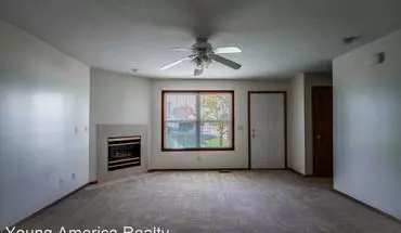 4 of 44 Christopher Way Townhomes Apartment for rent in Bloomington, IL