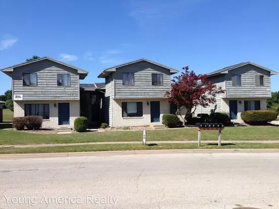 Welcome Home To Comfort, Space & Convenience In North Normal Apartment for rent in Normal, IL