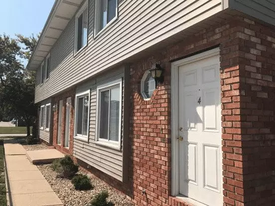 1508 Dustin Apartment for rent in Normal, IL