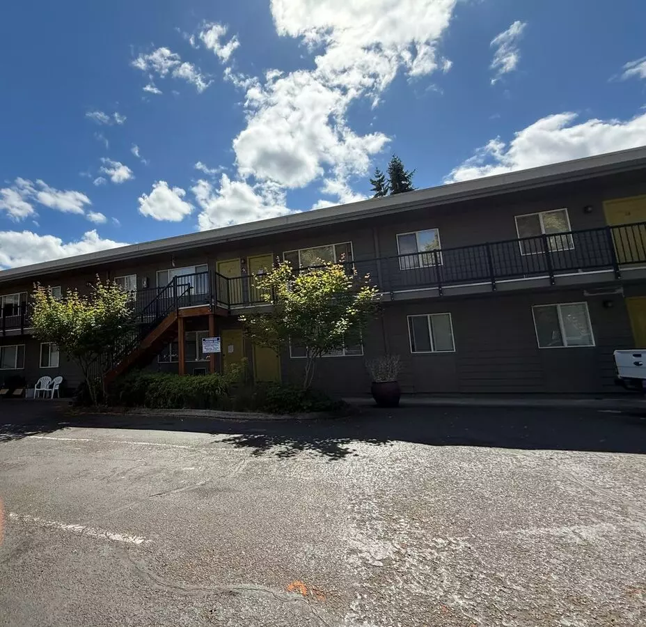 Cathedral Park Apartment for rent in Portland, OR