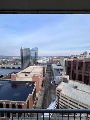 107 Campau Circle Nw (the Plaza Towers) Apartment for rent in Grand Rapids, MI 107 Campau Circle Nw (the Plaza Towers) Apartment for rent in Grand Rapids, MI