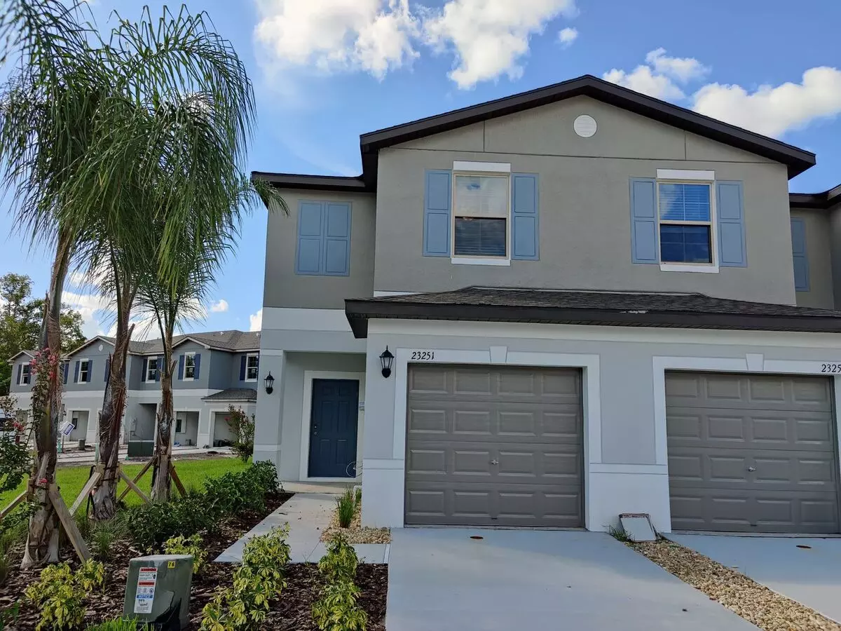 23251 Willow Glen Way House for rent in Lutz, FL