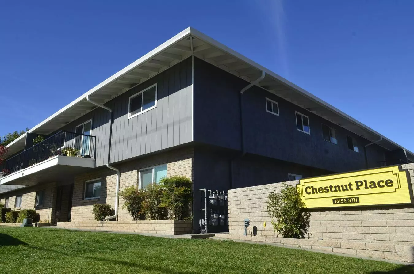 2 of 2 1615-1625 E 8th St Apartment for rent in Davis, CA