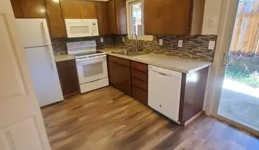 4 of 9 Hunter 4 Plex Veneta Apartment for rent in Veneta, OR