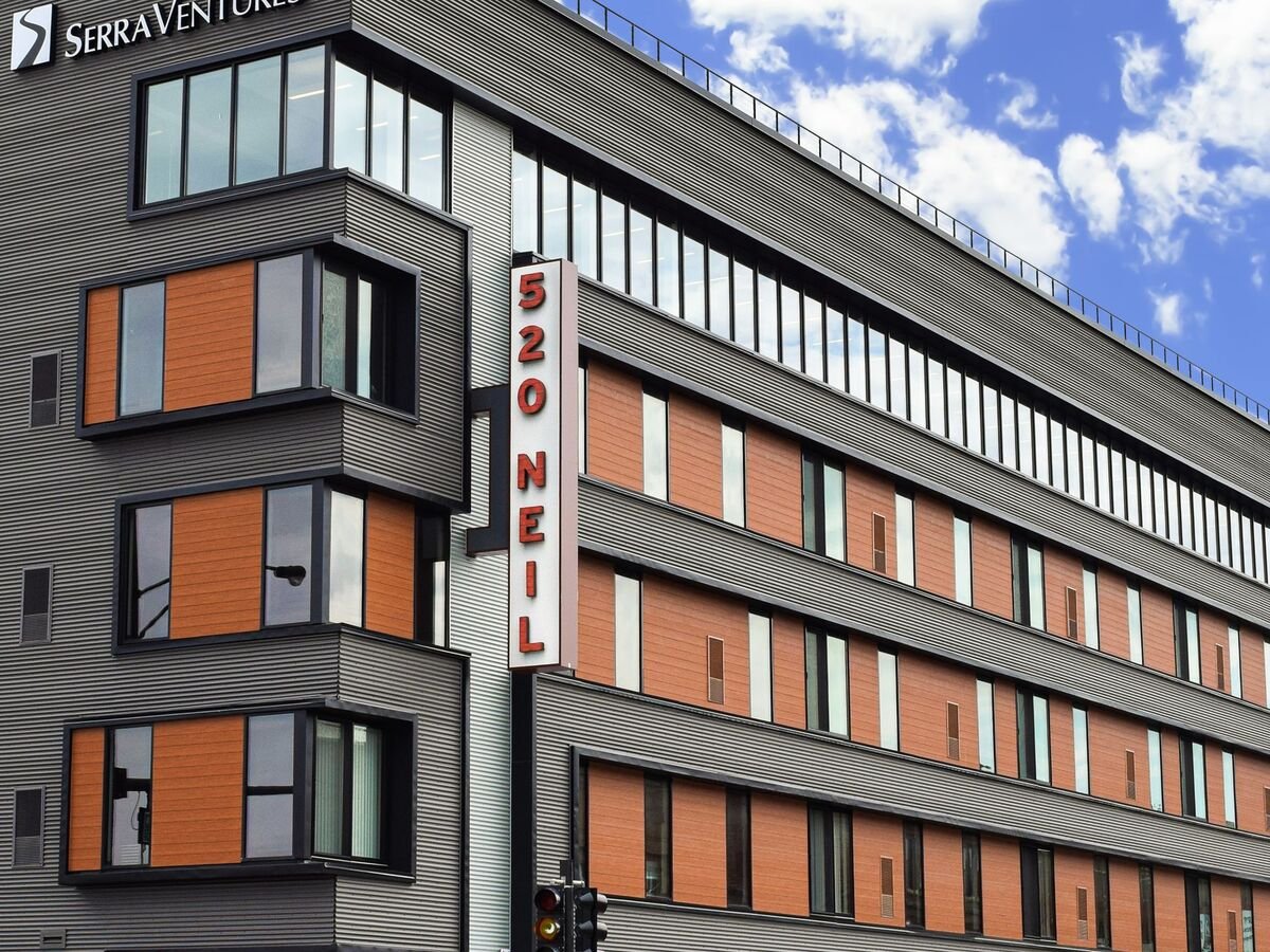 520 Neil Apartments 520 N Neil St Champaign, IL Rentable