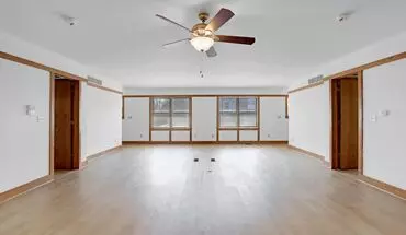 4 of 24 206 West William Apartment for rent in Champaign, IL