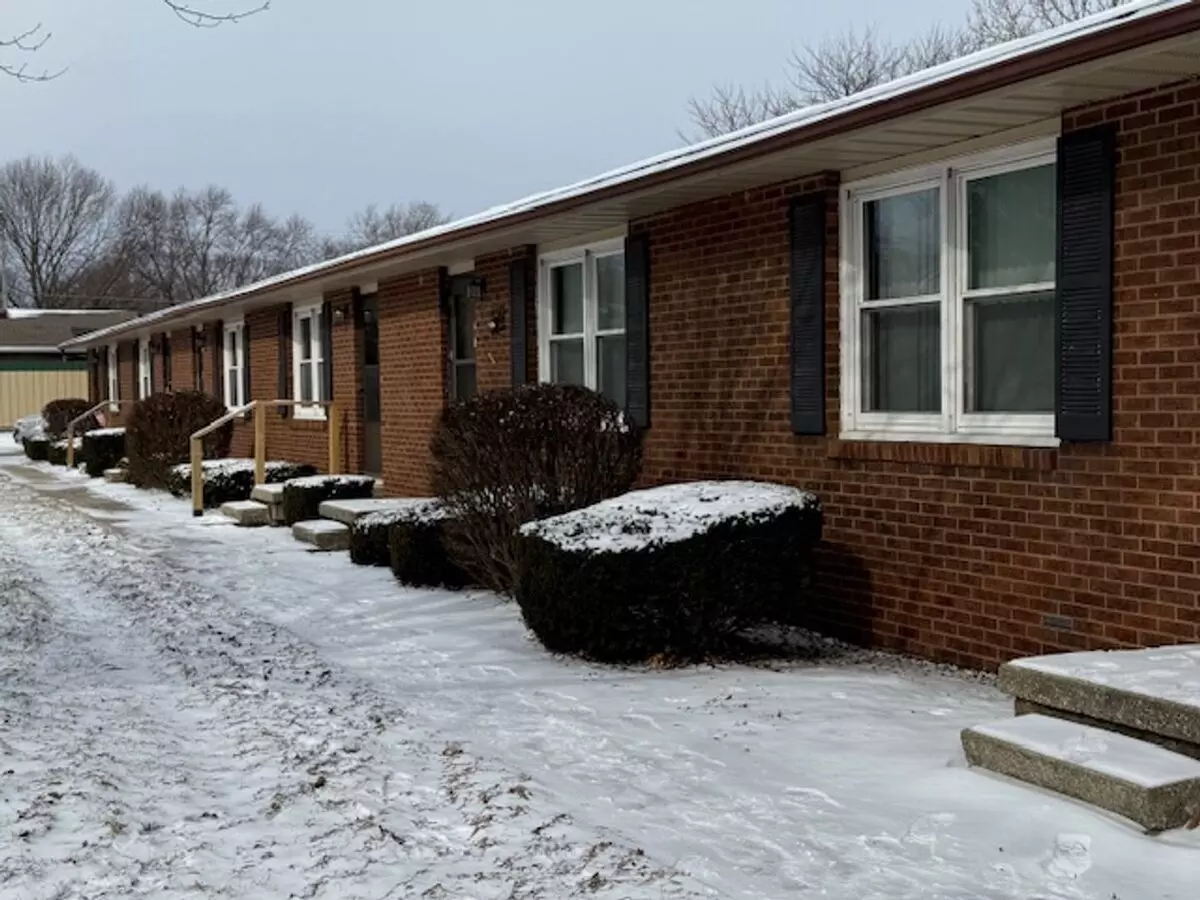 504 Linden Apartment for rent in Tolono, IL